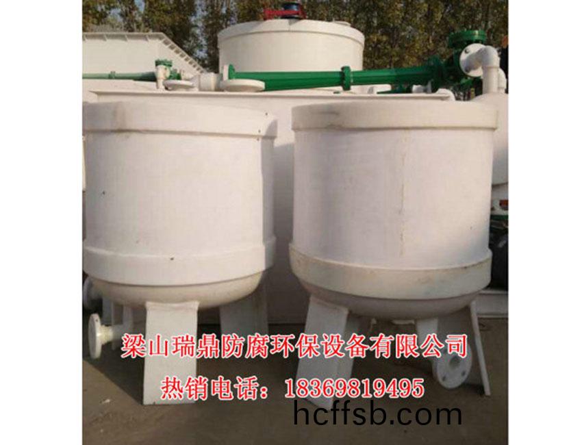 聚(ju)丙(bing)烯真空過濾器01